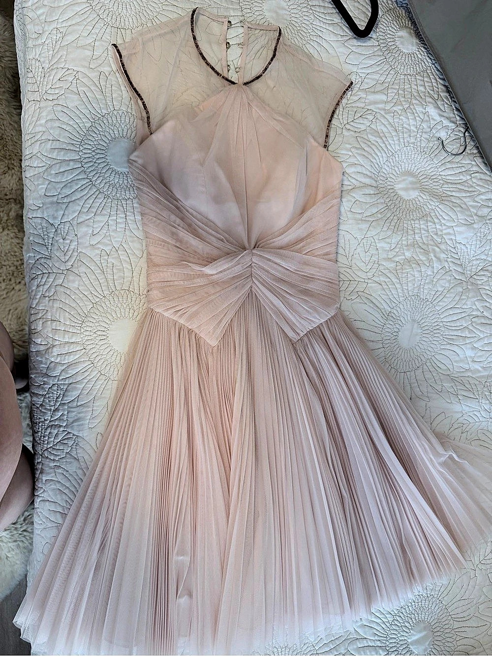 Ted Baker Pleated Midi Dress in Pink Size 8 Like New